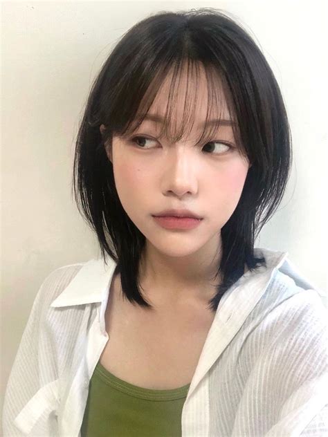 Korean Wispy Bangs For Layered Lob Short Haircuts With Bangs Oval Face