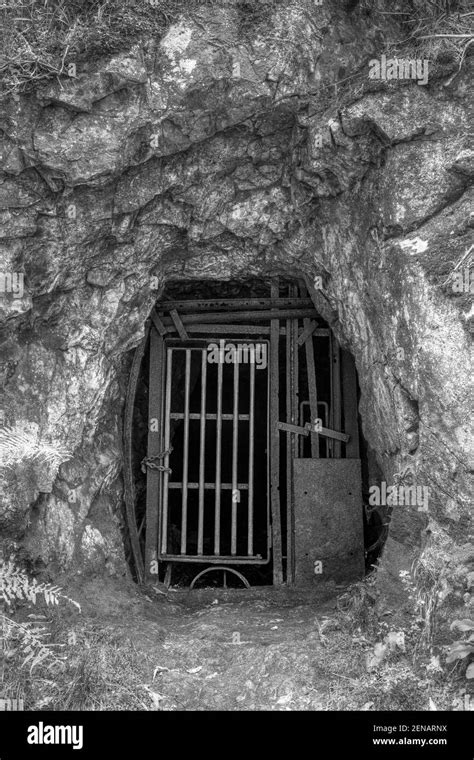 Old Mine Entrance Hi Res Stock Photography And Images Alamy