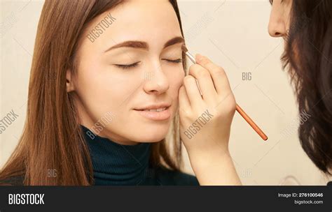 Makeup Professional Image And Photo Free Trial Bigstock