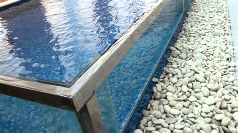 Penduduk menyebutnya dengan kolam renang bakbis. Kolam Renang Kaca by Kuhanda Group - YouTube