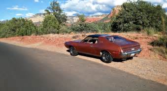 The featured is unusual in that it has survived its first years completely undamaged and is still in original condition. My "new" 72 Javelin SST - The AMC Forum - Page 13