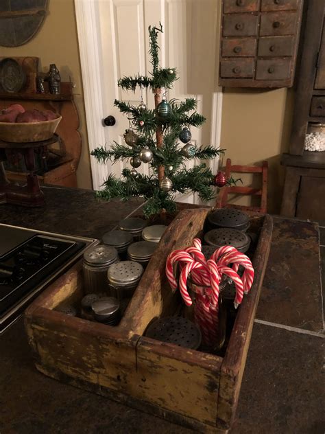 Pin By Betsy Brunner Heck On Home For The Holidays Primitive