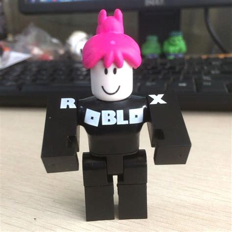 Rare Roblox Game Girl Guest Series 1 Action Figure 25 Collect Toy