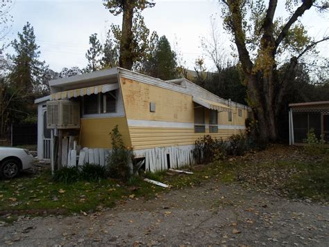 Abandoned Trailer Home Tulare County California Dsmc2012 Trailer Home Trailer Park