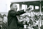 Martin Luther King Jr. delivers his "I Have A Dream..." speech at the ...