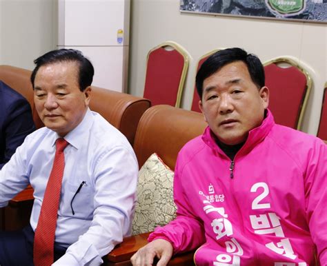Главная кинодеятели / пак сон мин / park sung min / 박성민 / park sung min (bak seong min}. 박성민 전 울산 중구청장 "정갑윤 의원이 지지" 주장 | 연합뉴스