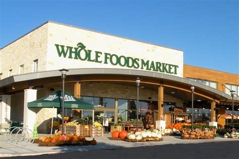 New whole foods market in noe, open until 10pm most nights, limited parking available. Whole Foods Market at the Vineyard - Slay Architecture