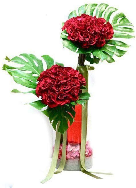 Lovely Rose Arrangement Ideas For Valentines Day 03 Pimphomee