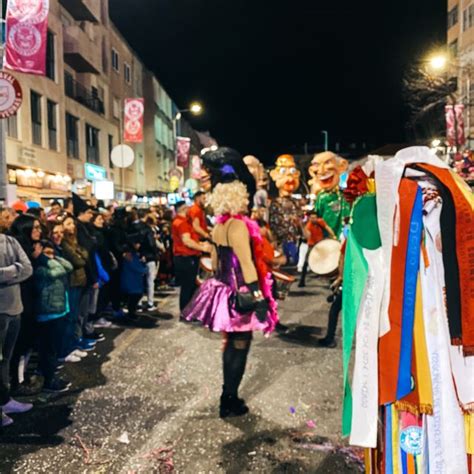 On the first sunday, friends gather to feast on pork and parade their gigantic just an hour north of lisbon in torres vedras, you'll find what is known to be the most traditional carnival celebration in portugal. Karneval in Portugal: Torres VedrasStudium | studieren ...
