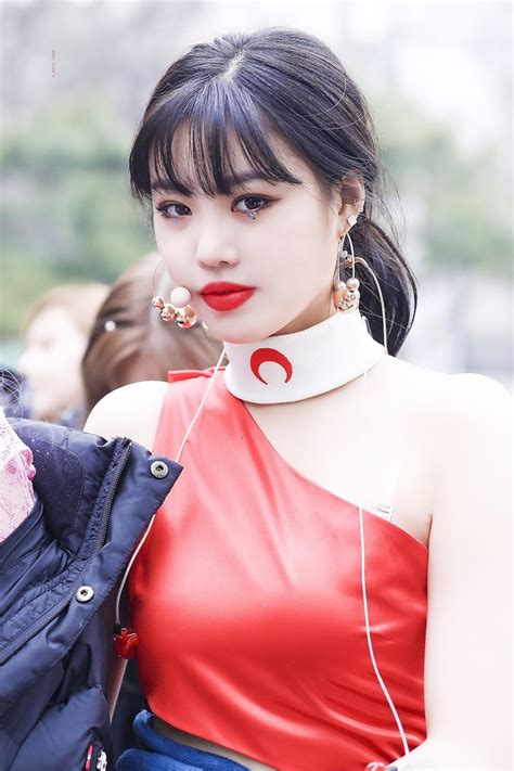 Bts With Female Celebrities Here Are The Top 9 Female Idols Who Totally Slay Red Lipstick