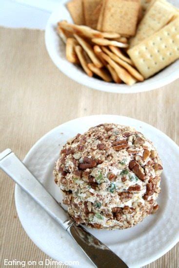 Cats should not eat onions, garlic, shallots, chives, or other foods that contain thiosulphate, a compound that can cause serious problems. Garlic and Onion Cheddar Cheese Ball Recipe - Eating on a Dime