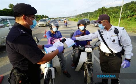 Police nab man with 15 fake cmco travel permits. BERNAMA - PKPB: Muat turun borang permit pergerakan di ...