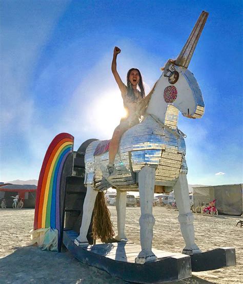 15 Incredible Photos From Burning Man 2017 Prove Once Again It S The