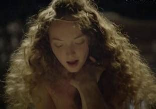 Alexia Giordano Nude In Versailles Nude