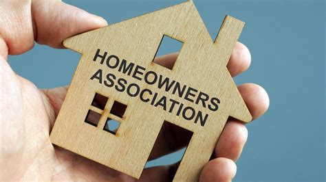 A Homeowners Guide To Hoas Homeowners Associations Explained