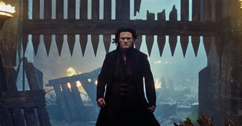 Dracula Untold Exclusive Clip Luke Evans Introduces His Modern Day