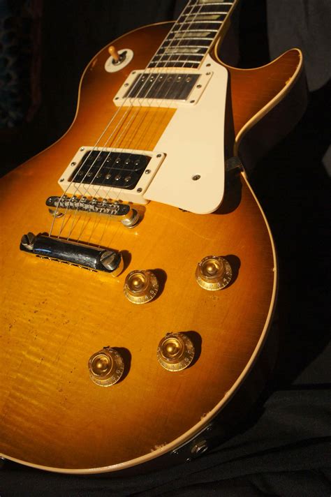 1970 through april 1971, when it was stolen at the airport between sept. Gibson, Custom Jimmy Page Number Two Les Paul, 2009 | Tune ...