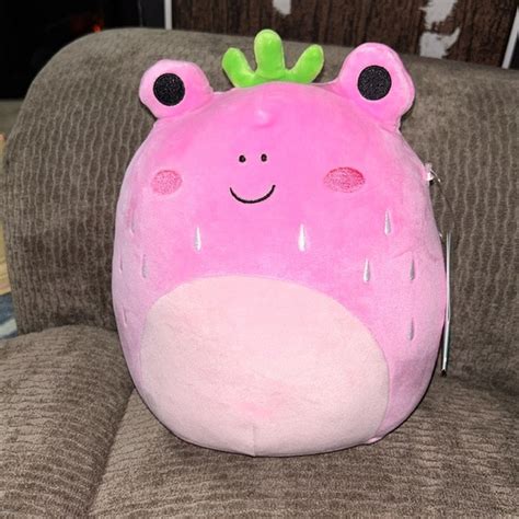 Squishmallows Toys Nwt Adabelle The Strawberry Frog Squishmallow