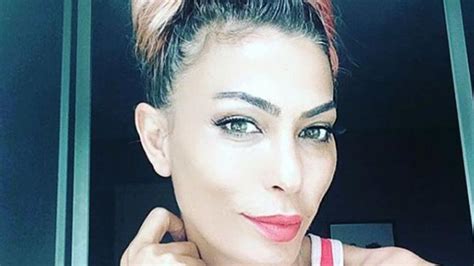 Aslen karslı olan ünlü ismin bali'de yaşadığı biliniyor. Leyla Bilginel kimdir? Kaç yaşında ve nerede doğdu? İşte ...