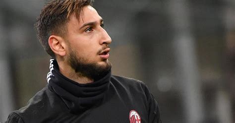 حارس مرمى منتخب إيطاليا جيانلويجي دوناروما يتصدى لثلاث ركلات ترجيح. ميلان يحدد سعر بيع دوناروما وسط اهتمام مانشستر يونايتد ...