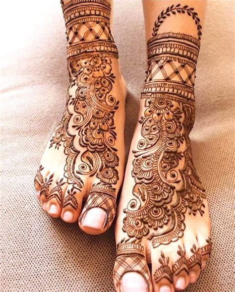 Sparkle Leg Arabic Mehndi Designs On Both Legs And Feet Leg Arabic
