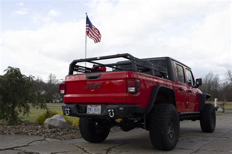 Fishbone Offroad FB22149 Mako Rear Bumper for 20-21 Jeep Gladiator JT