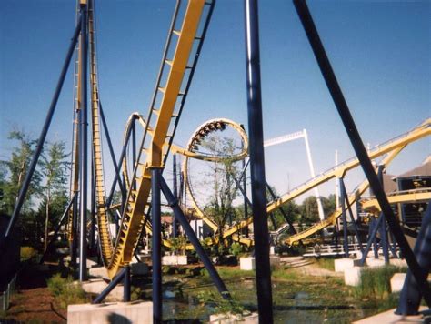 Six Flags Worlds Of Adventure 2001 Batman Knight Flight W Flickr