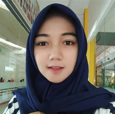 Mahasiswi Hijab Cantik Kecantikan Dewi Hijab