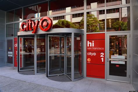 425 clement st, san francisco, ca 94118. San Francisco Target Store Opens Its Doors With Flair ...