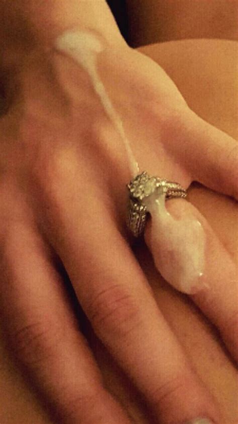 ugh that s her ring bubbba