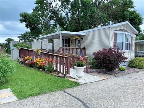 How much of cyndy canfield's work have you seen? Property 1747 Rose Street #14, La Crosse, WI 54603 - Cindy ...