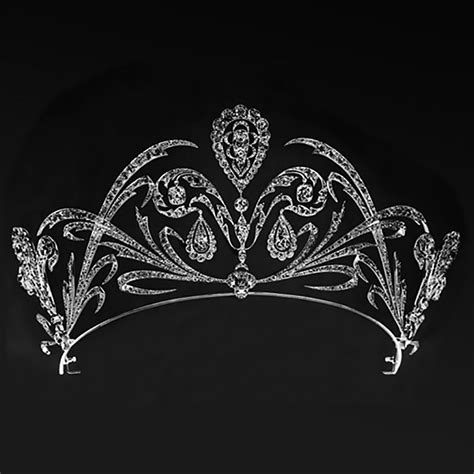 Inspiring Royal Emblem A Stylized Fleur De Lys 1910 Tiara Royal