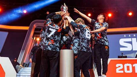 Champions Are Crowned In Overwatch League Grand Finals Youtube
