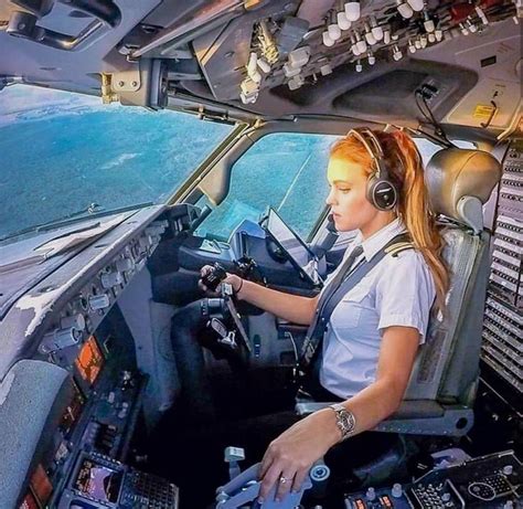Pin By Sheri D Delisle On Pilot Female Pilot Airplane Pilot Pilots