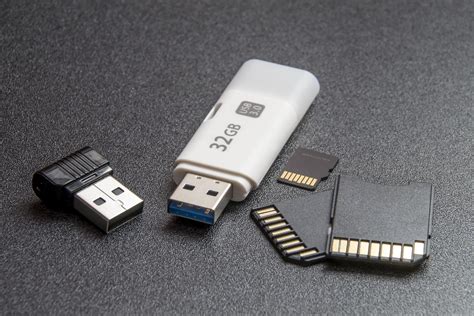 The instructions are absolutely foolproof, no terminal is all the data on the usb drive will be lost in the process, so make sure to save the data elsewhere before you continue. Create a Windows 10 USB Bootable Flash Drive - Prajwal Desai