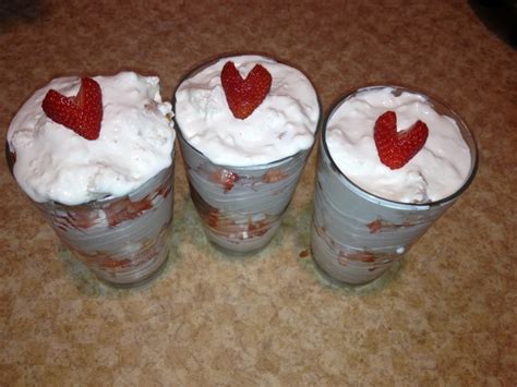 Yummy Strawberry Angel Food Cake Parfait Made These For My Loved Ones