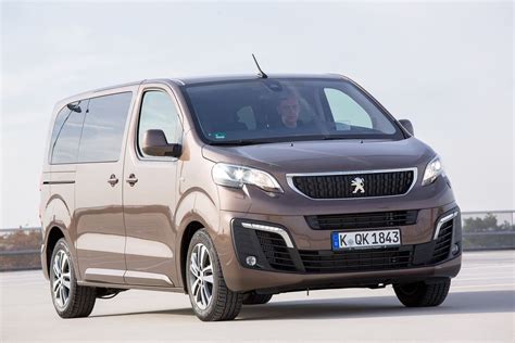 Peugeot Traveller 2021 Im Test Ein Alltags Und Reise Van Für Die