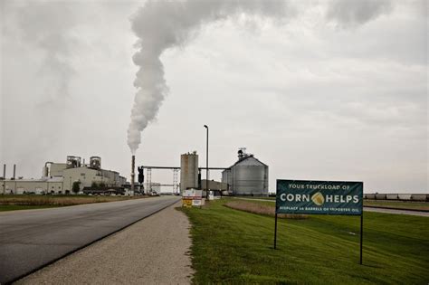 Co2 Pipelines Could Save Iowas Corn Industry