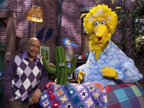Watch Sesame Street Season 42 Episode 23 Whats In Big Birds Nest