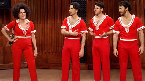 Watch Saturday Night Live Highlight Sally Omalley Jonas Brothers