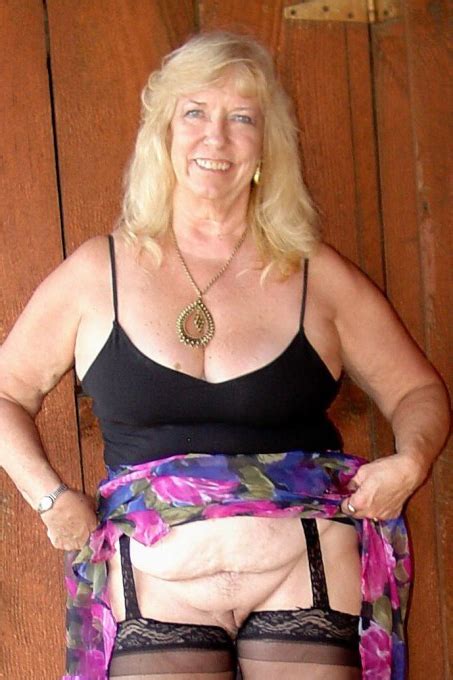 Porn Pictures Of Sex Granny Mom HomemadeMomPorn Com