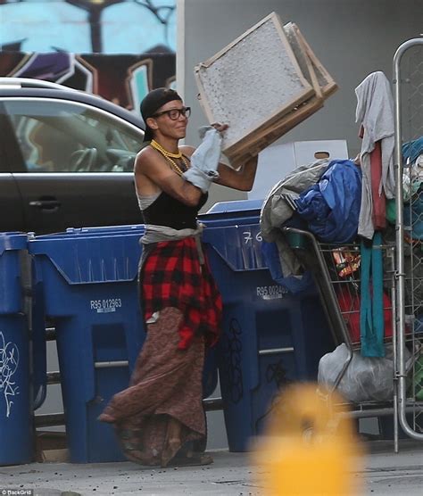 Baywatch Star Jeremy Jacksons Ex Wife Loni Willison Looks Homeless