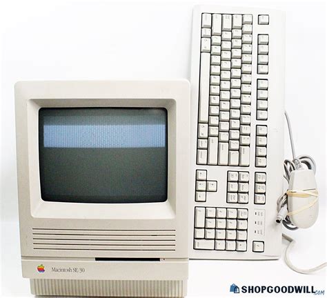 Vintage Apple Macintosh Se30 M5119 Desktop Computer Wmouse And Keyboard