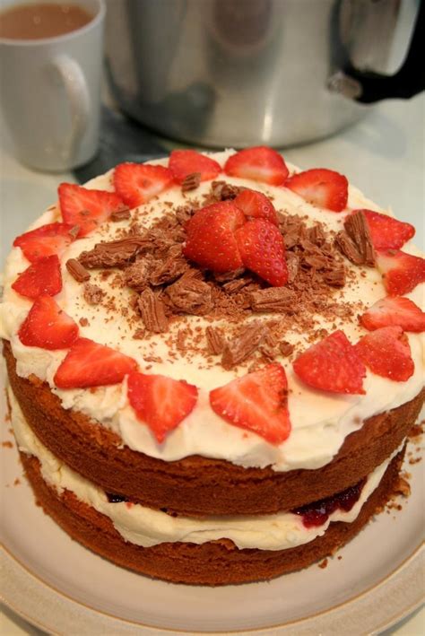 Featured in 10 british desserts we should all be making. Guest Post: Victoria's Sponge | James Ramsden