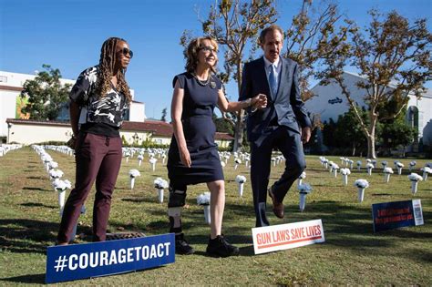 Photos Ex Rep Gabrielle Fords Unveils Memorial To Victims Of Gun