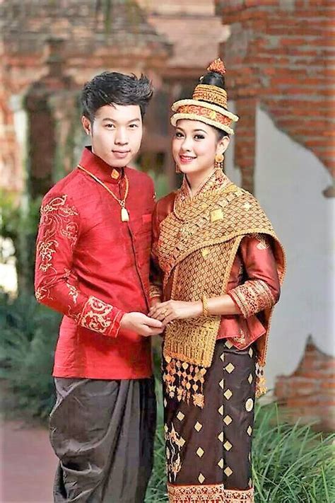 Laoss Traditional Outfit Laos Traditional Outfits Laos Clothing Laos Wedding