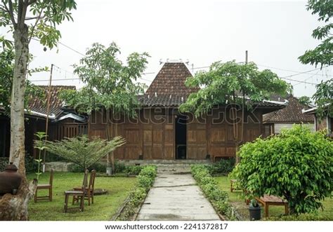 Rumah Adat Jawa Tengah Known Rumah Stock Photo 2241372817 | Shutterstock