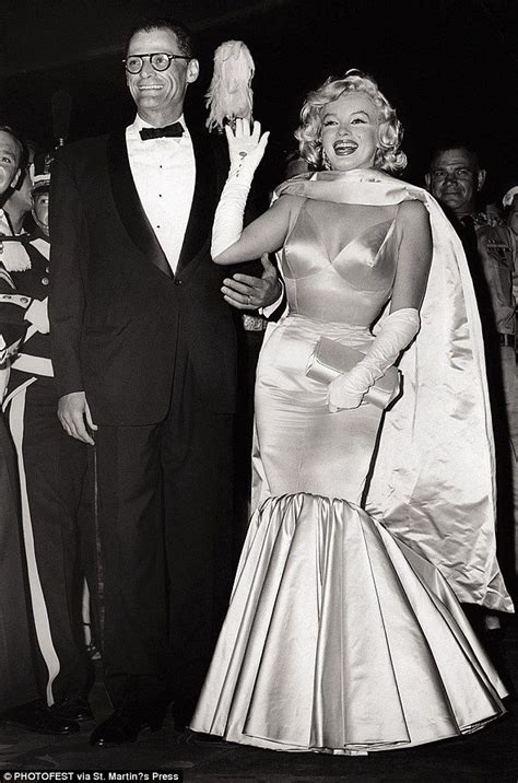 How Marilyn Monroe Looked For Her Absent Father In Robert Kennedy Marilyn Monroe Marilyn