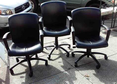 Uhuru Furniture And Collectibles Sold 3 Black Rotating Office Chairs