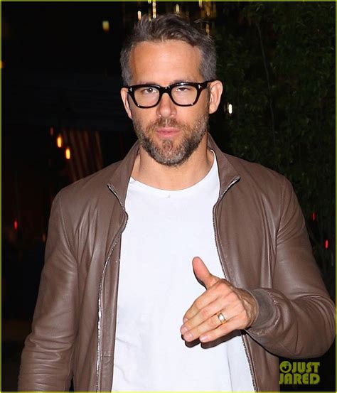 Ryan Reynolds Gets In Mother Son Bonding Time With His Mom Photo 3888934 Ryan Reynolds